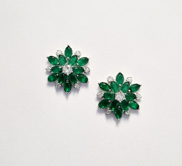 Green & Silver 0.75 inch Earrings